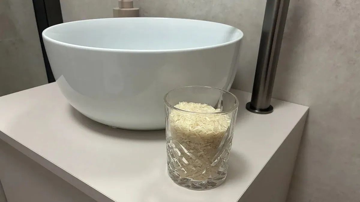 Zo maak je de badkamer natuurlijk en langdurig fris met simpele huismiddeltjes