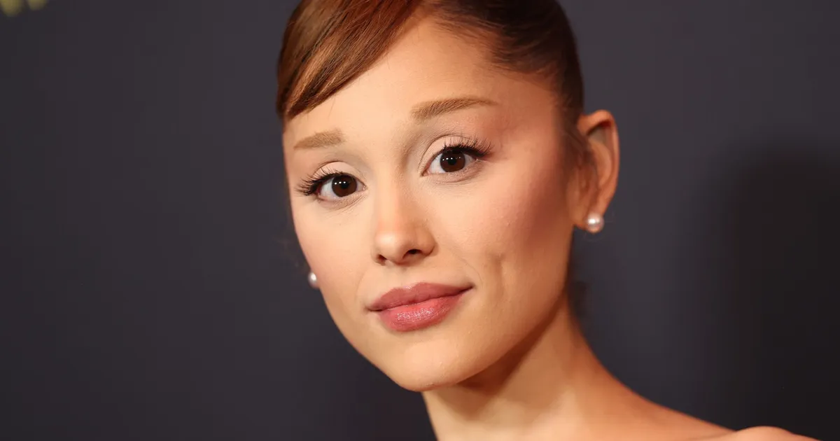 De opkomst van de platte wenkbrauw in 2026: een nieuwe schoonheidstrend